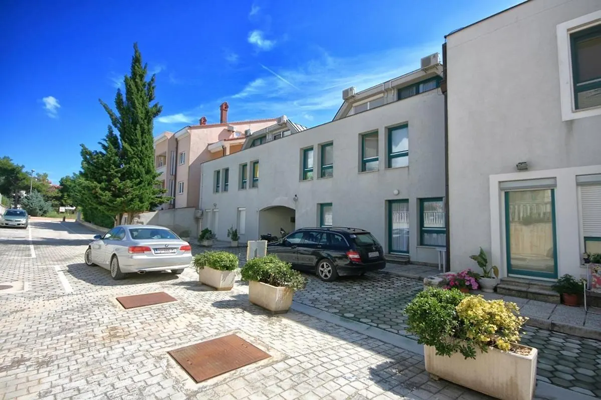 Apartments Katerina Medulin